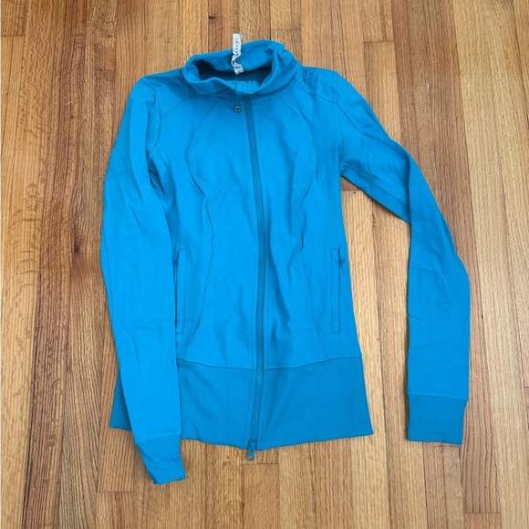 LULULEMON SRGE Surge Blue Nice Asana Jacket size 6(j10) - Picture 1 of 12